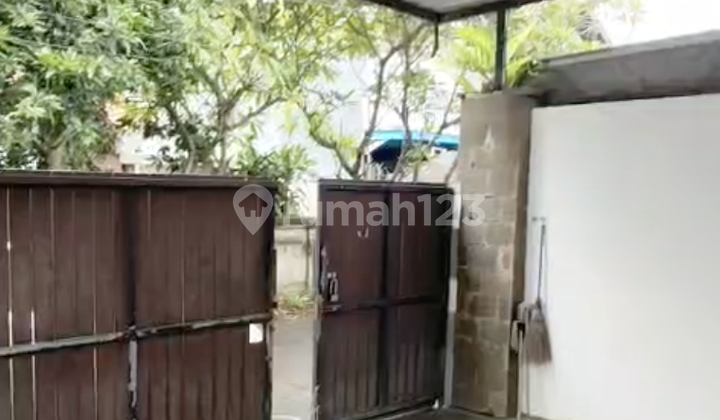 Rumah Semi Vila 3+1 KT, Kolam Renang di Renon Rumah Semi Vila 3+1 KT, Kolam Renang di Renon