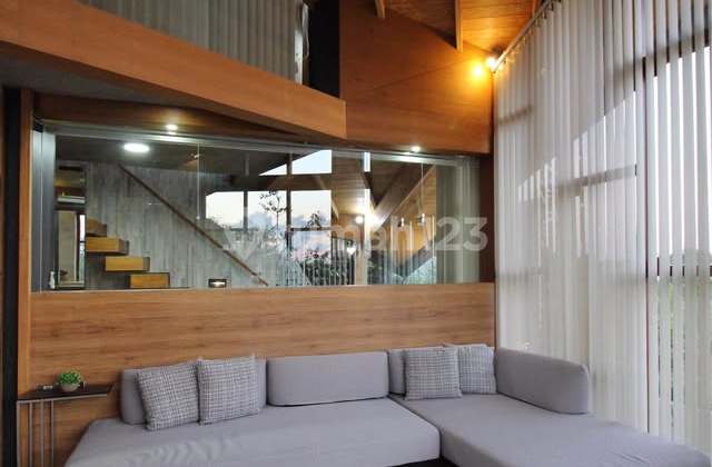 LUXURY 5 BEDROOM VILLA FOR RENT SANUR AREA (235V) 2