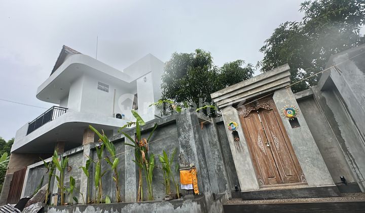 2-Story House with Rooftop, Spacious Garden in Kediri Tabanan