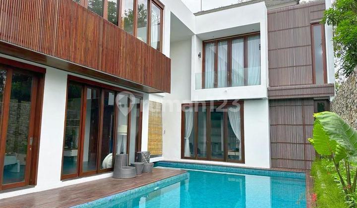 For Rent Luxury 4 Bedroom Villa Beachside In Sanur (169V)