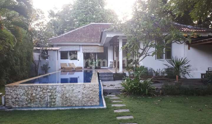 Spacious 4Bedroom Villa for Rent in Batur Sari, Sanur (174V)