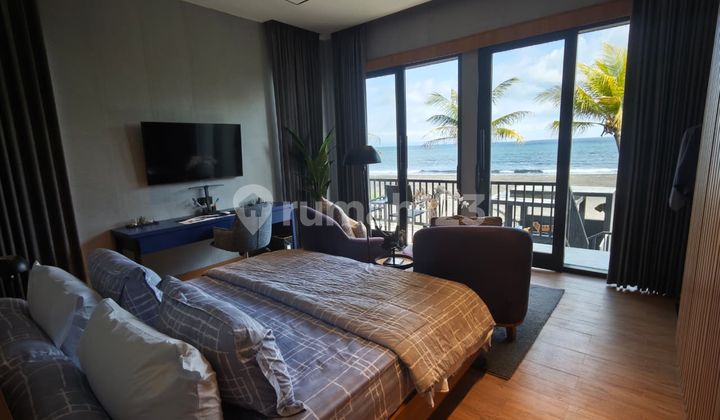 Luxury Absolute Beachfront Villa Saba Beach, Gianyar (104V) 2