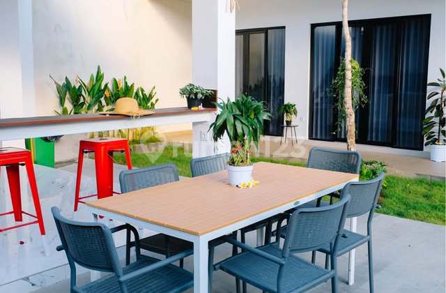 Home Living for Rent – Ready for Business in Prime Area! (155V) 2