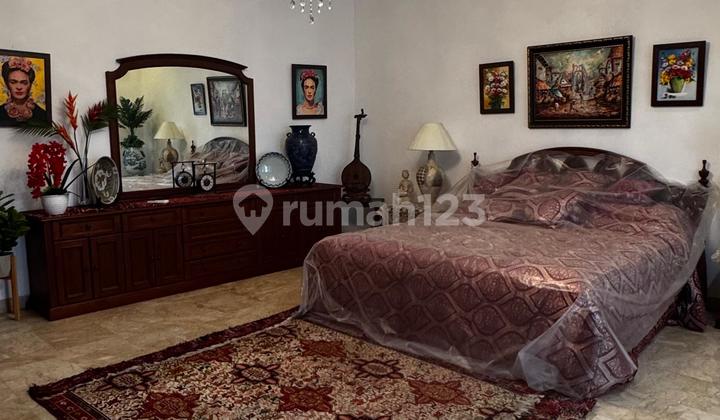 Classic Furnished House In Pondok Indah Close To Bukit Golf 2