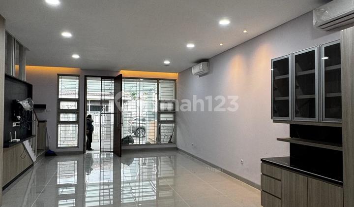 Dijual Rumah Baru & Modern Di Kebayoran Baru Dijual Rumah Baru & Modern Di Kebayoran Baru