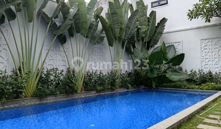 Luxury House For Rent In Senopati Area, Kebayoran Baru 2