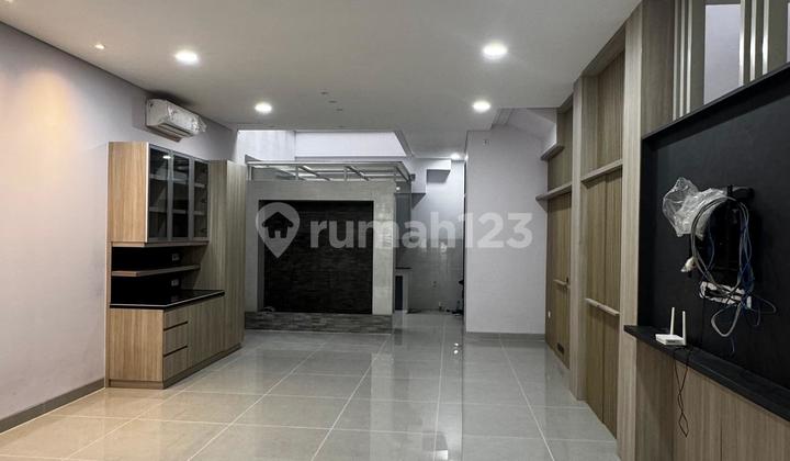 Disewakan Rumah Baru & Modern Di Kebayoran Baru
