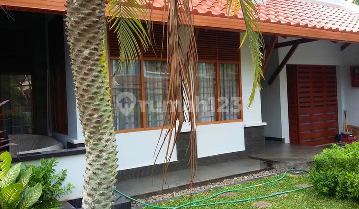 Rumah 2 Lantai Di Sewakan Di Pondok Indah