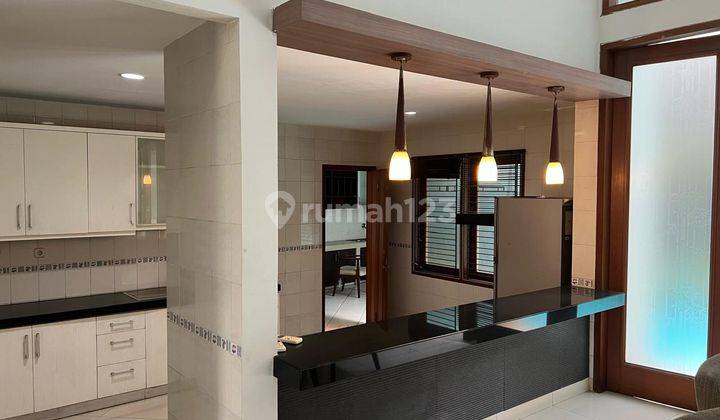 Rumah Cantik Di Sewakan Di Kebayoran 1