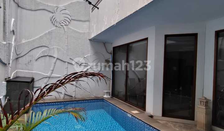 Rumah 2 Lantai Disewakan Di Kuningan