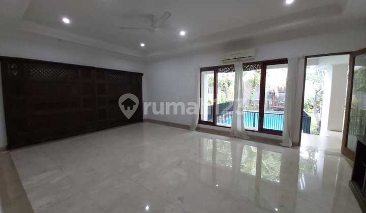 Rumah Besar Dan Luas Di Jual Di Cilandak