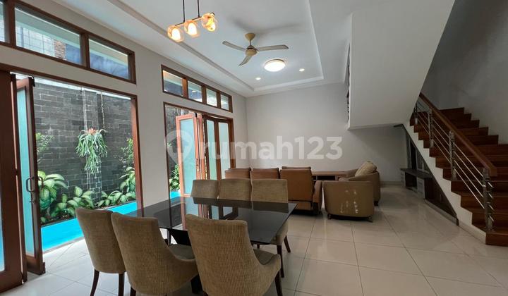 Rumah Cantik di Sewakan di Kebayoran Rumah Cantik di Sewakan di Kebayoran