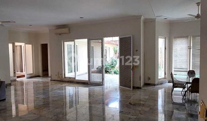 Di Sewakan Rumah Di Cipete 