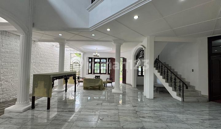 Rumah 2 Lantai Disewakan di Pondok Indah Rumah 2 Lantai Disewakan di Pondok Indah