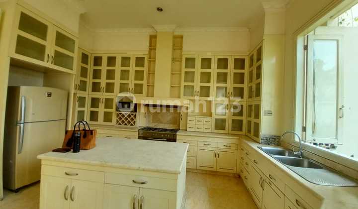 Beautiful House for Rent in Kemang Beautiful House for Rent in Kemang