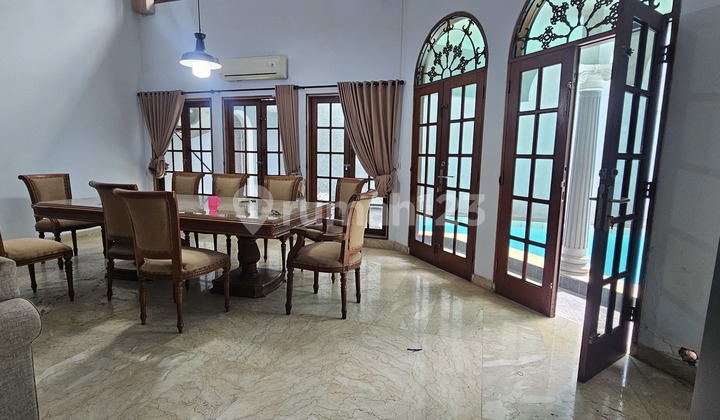 2-story house for rent in Kuningan.