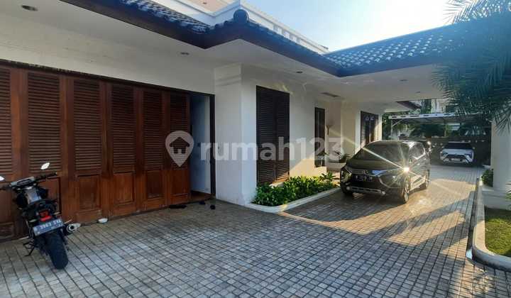 Rumah Villa Cantik Besar Di Sewakan Di Pejaten 2