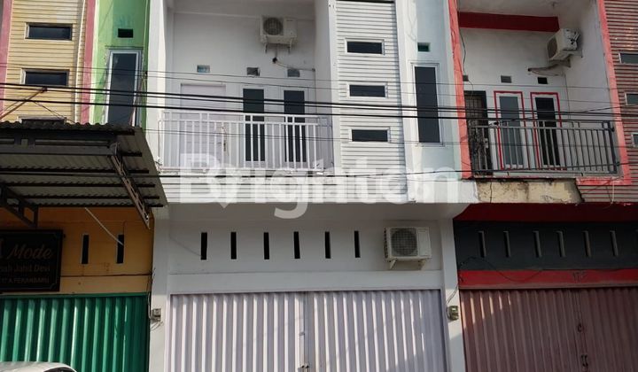 2-STORY TOWNHOUSE IN THE CITY CENTER