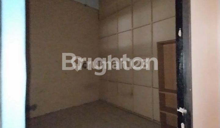 SHOPHOUSE SUITABLE FOR OFFICE SHOPHOUSE SUITABLE FOR OFFICE