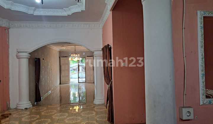 Wide House Inside a Cluster in Harapan Raya Wide House Inside a Cluster in Harapan Raya