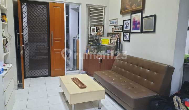 Terbaik Di Metro Permata 1, Siap Huni, Minim Renovasi 2