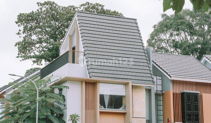 Rumah 3 Lantai dengan Attic Room dan View Danau! 1