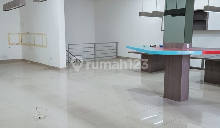 Wing Bkr Shop House 2