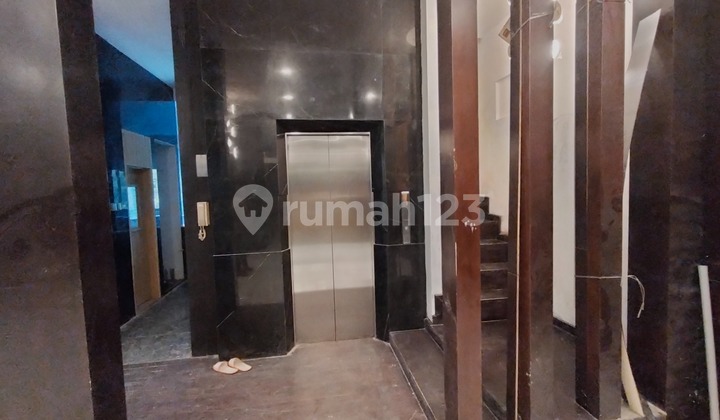 Rumah Bagus SHM Kemang, Jakarta Selatan 2