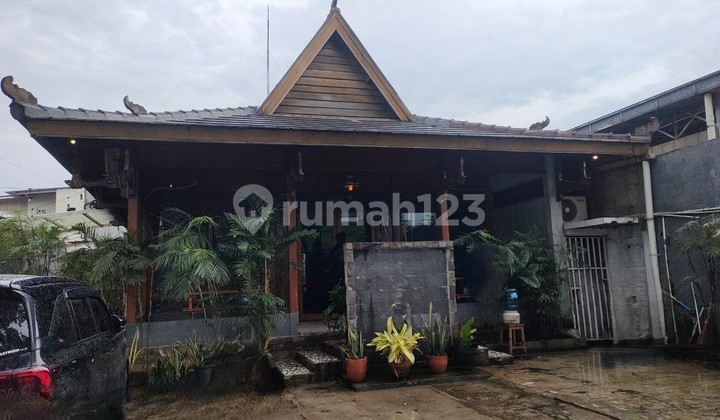 Tempat Usaha, Taman Mini Jakarta Timur