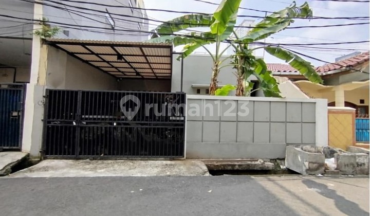 Rumah Bagus SHM Kuningan, Jakarta Selatan Rumah Bagus SHM Kuningan, Jakarta Selatan