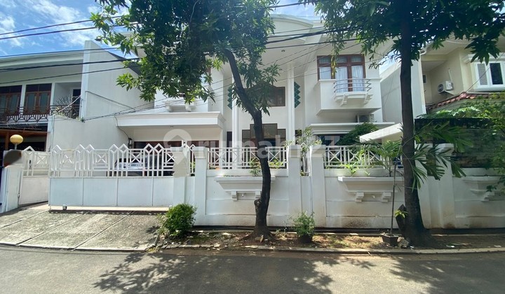 Rumah Bagus SHM Kuningan, Jakarta Selatan Rumah Bagus SHM Kuningan, Jakarta Selatan