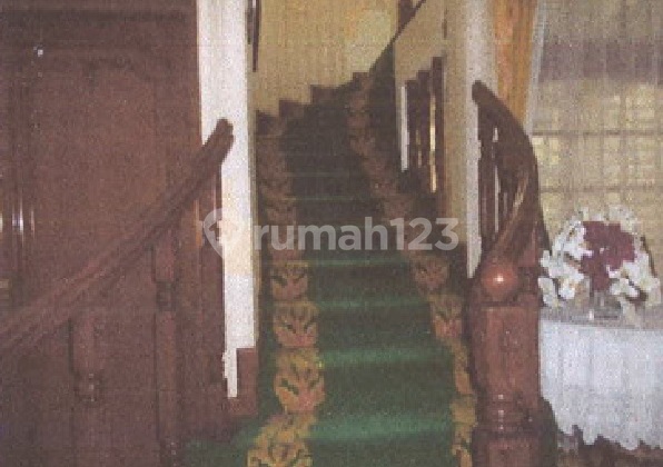 Nice SHM House in Menteng, Central Jakarta 2