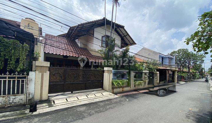 Rumah SHM Pejaten Timur, Jakarta Selatan 2
