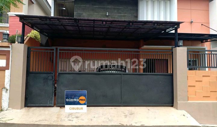 For sale, spacious house in Cibubur.