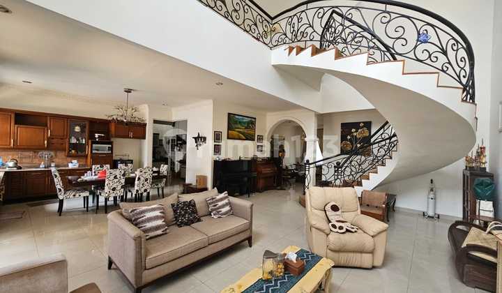 For sale: Luxury and affordable house in Cibubur, Kota Wisata. 2