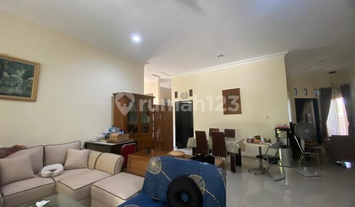Dijual.rumah Cantik. Di Komplek Dpr.pondok.ranji 2