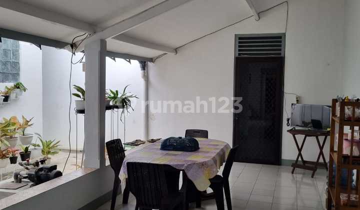 Well-Maintained House in Siaga, Pasar Minggu 2