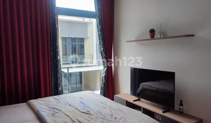 For Sale Ready-to-Live House Located in Tanah Kayu BSD, Fully Furnished 2