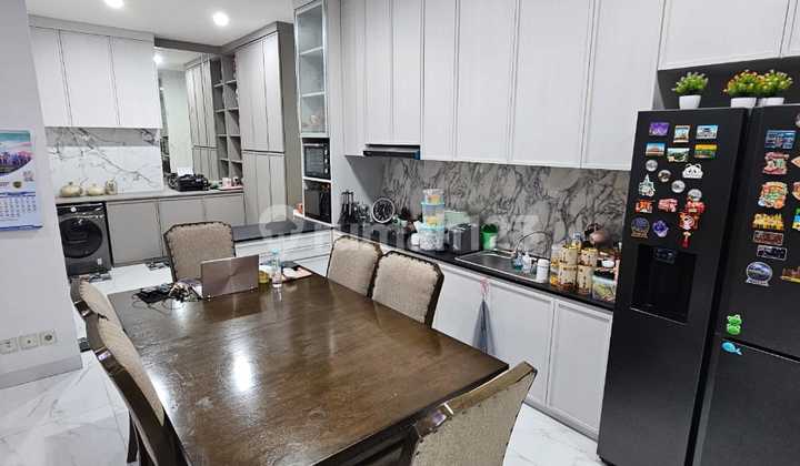 For Sale Ready-to-Occupy House in De Park BSD Semi Furnished 2