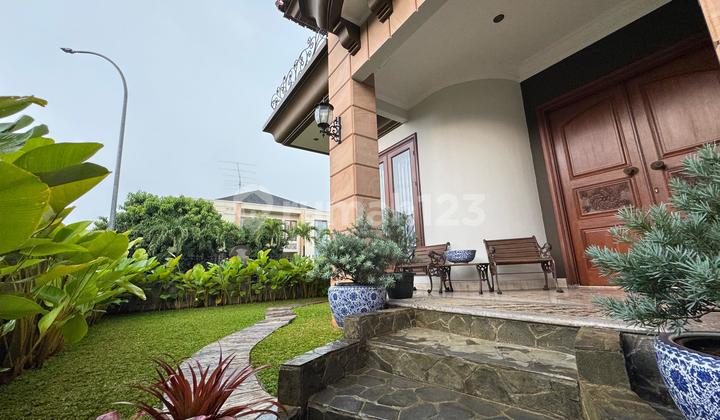Rumah Castle Hoek Full Furnished Siap Huni, Puspita Loka Bsd City 2