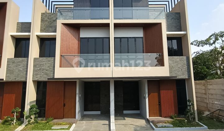 Rumah Di Dalam Komplek Meruya Residence  1