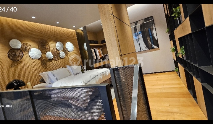 Upper West Soho Premium Spacious 200 Meters Suitable for Great Teams Upper West Soho Premium Spacious 200 Meters Suitable for Great Teams