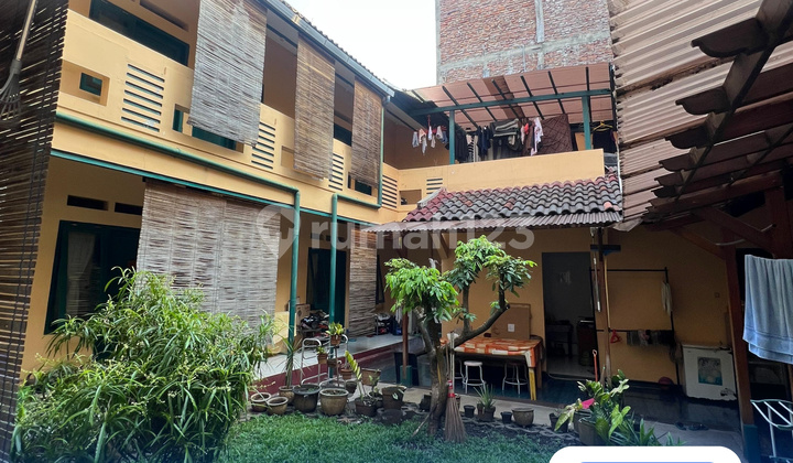 HOUSE FOR SALE WITH BOARDING HOUSE BONUS - STRATEGIC LOCATION OPPOSITE UNDIP CAMPUS HOUSE FOR SALE WITH BOARDING HOUSE BONUS - STRATEGIC LOCATION OPPOSITE UNDIP CAMPUS