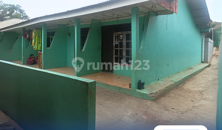 FOR SALE: 5-DOOR RENTAL PROPERTY – PRIME &amp; RAPIDLY DEVELOPING LOCATION