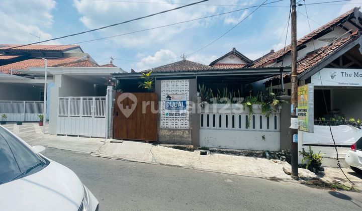 FOR SALE MOVE-IN READY HOUSE IN THE HEART OF BATU CITY
