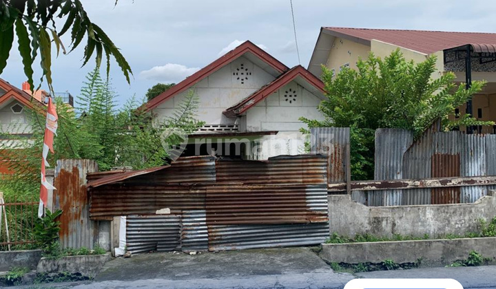 Rumah Tua Hitung Tanah Lokasi Strategis di Medan Perjuangan Rumah Tua Hitung Tanah Lokasi Strategis di Medan Perjuangan