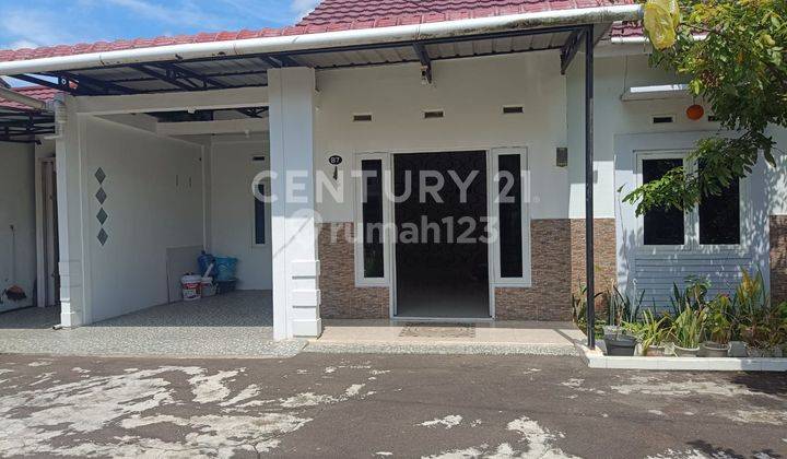 Rumah Sekondari Siap Huni Di Jalan Danau Sentarum 1