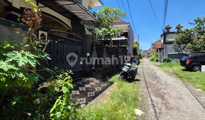 Semi-Furnished House Near UNUD and Sidewalk Jimbaran Mall Bali