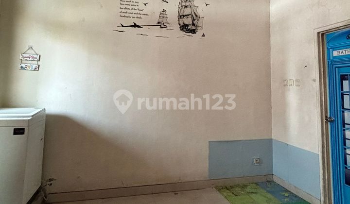 Rumah 2 Lantai Lingkungan Asri Jalan 2 Mobil. 2