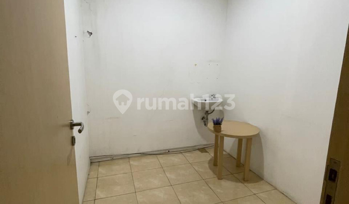 Strategic Shop House, By the Main Road 2